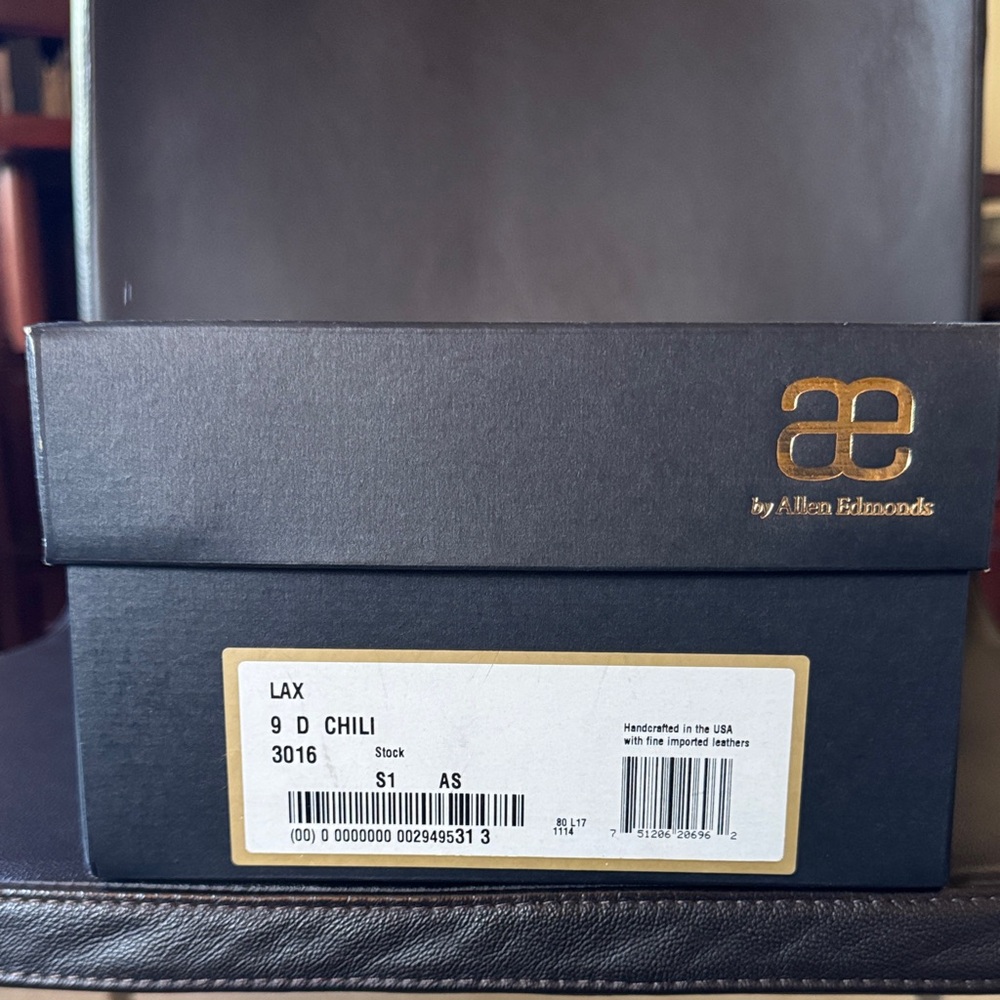 Allen Edmonds Chili Oxfords in boxes with bags and trees. Excellent condition